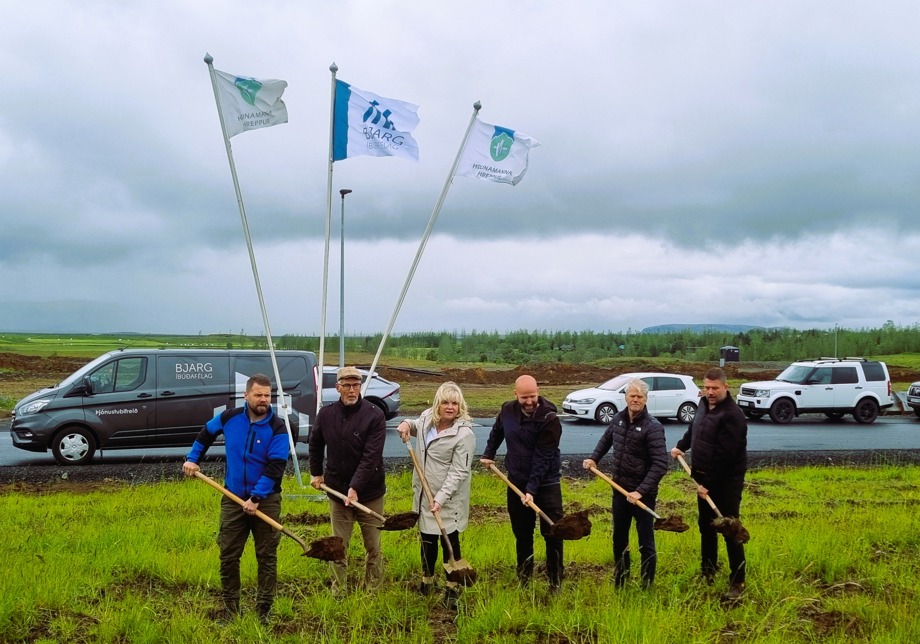 skóflustunga loðmundartangi.JPG (1)